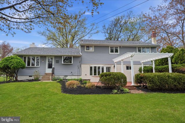 1312 HARRIS RD, Dresher, PA 19025