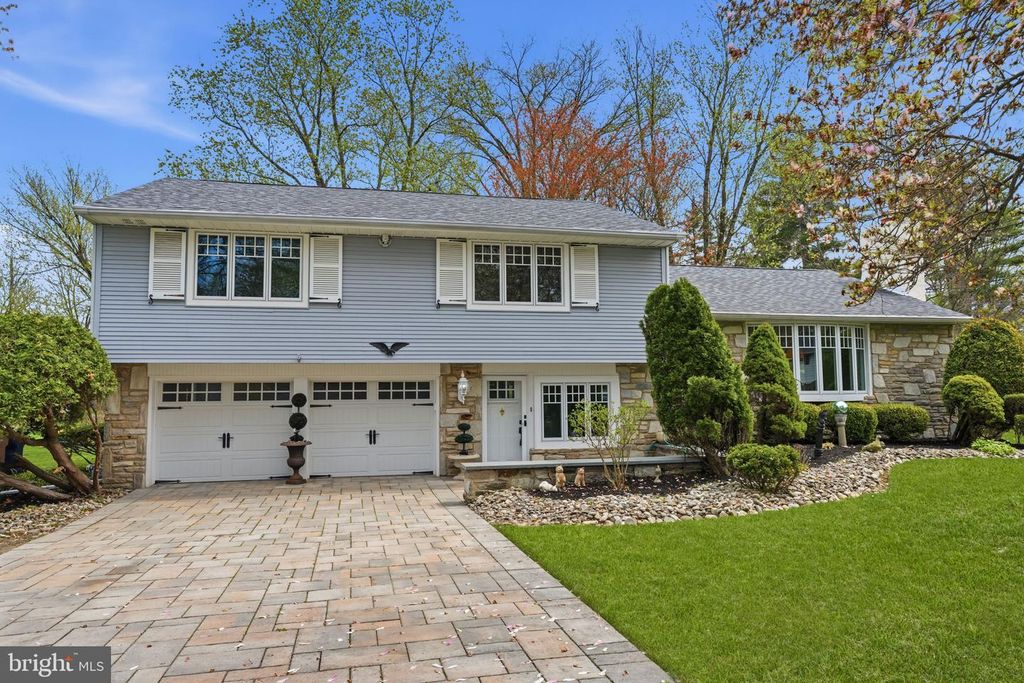 1312 HARRIS RD, Dresher, PA 19025