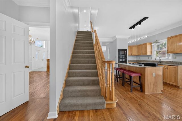 6320 Christopher Winds Court, Oakville, MO 63129