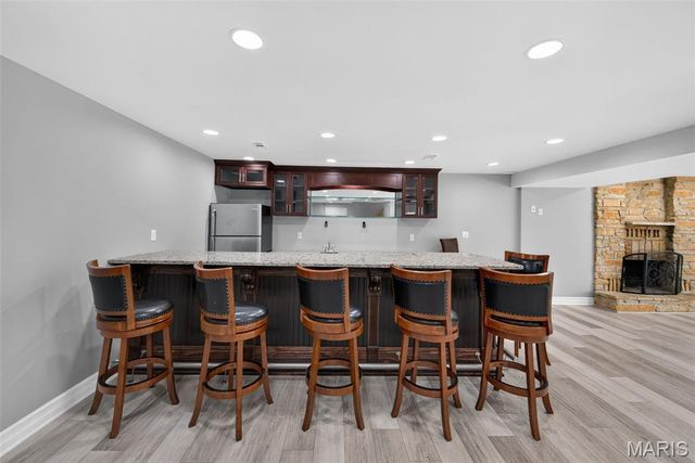 6320 Christopher Winds Court, Oakville, MO 63129