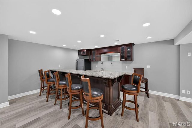 6320 Christopher Winds Court, Oakville, MO 63129