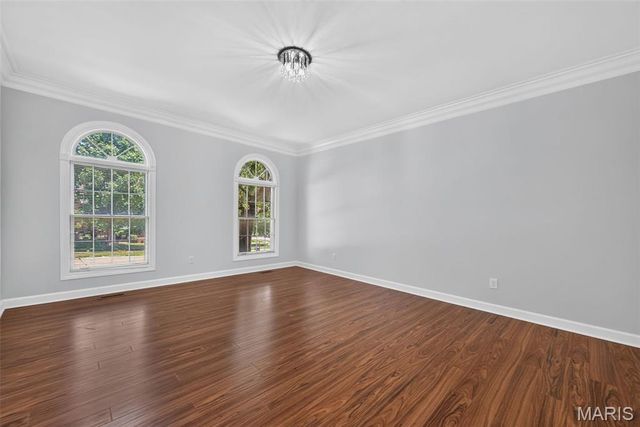 6320 Christopher Winds Court, Oakville, MO 63129