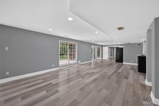 6320 Christopher Winds Court, Oakville, MO 63129
