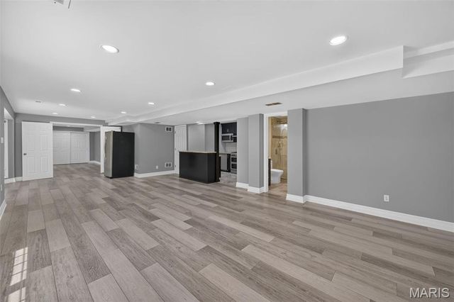 6320 Christopher Winds Court, Oakville, MO 63129