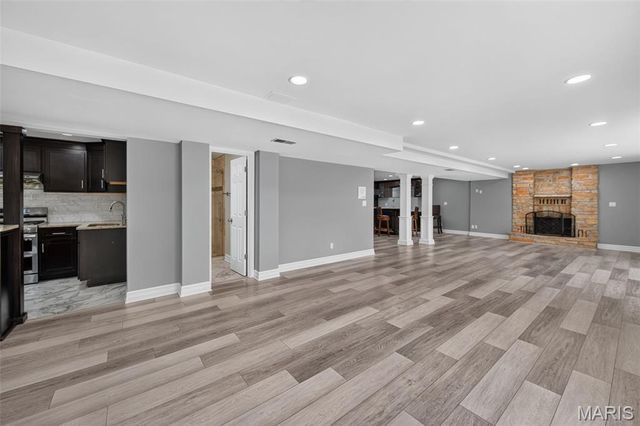 6320 Christopher Winds Court, Oakville, MO 63129