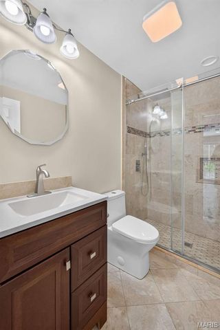 6320 Christopher Winds Court, Oakville, MO 63129