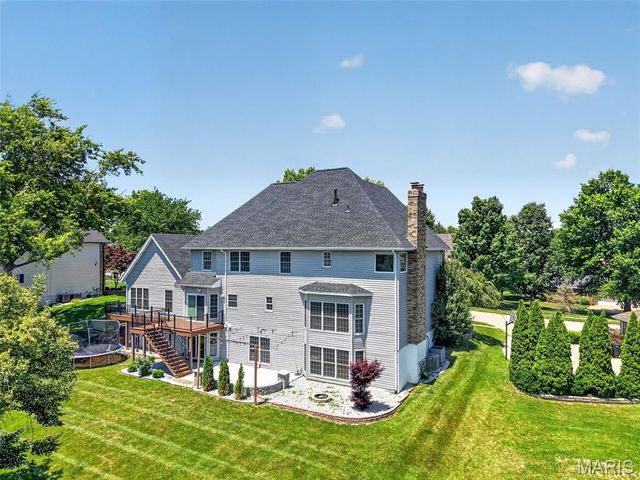 6320 Christopher Winds Court, Oakville, MO 63129