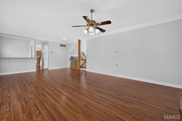 6320 Christopher Winds Court, Oakville, MO 63129