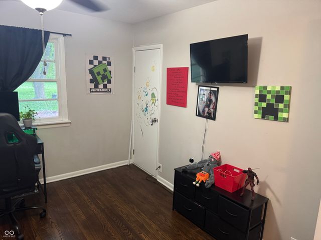 1042 E McKay Road, Shelbyville, IN 46176