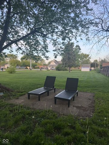1042 E McKay Road, Shelbyville, IN 46176