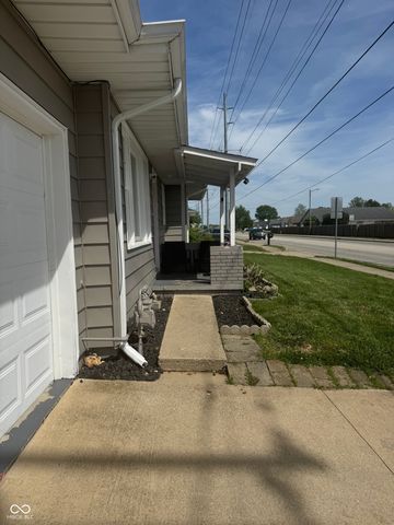 1042 E McKay Road, Shelbyville, IN 46176