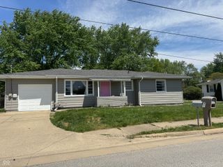 1042 E McKay Road, Shelbyville, IN 46176