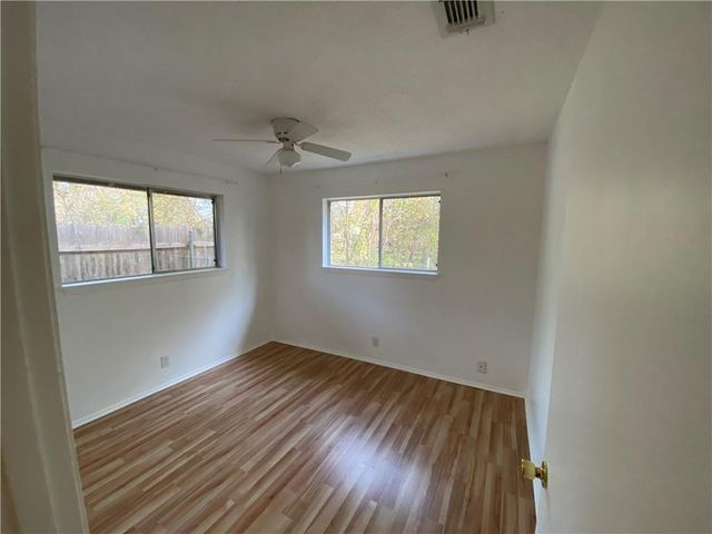 8311 Hathaway DR B, Austin, TX 78757