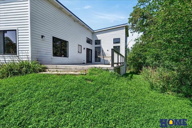 8440 Raven Drive, Louisville, NE 68037