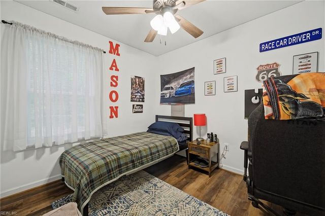 4568 Johns Point RD, Gloucester, VA 23061