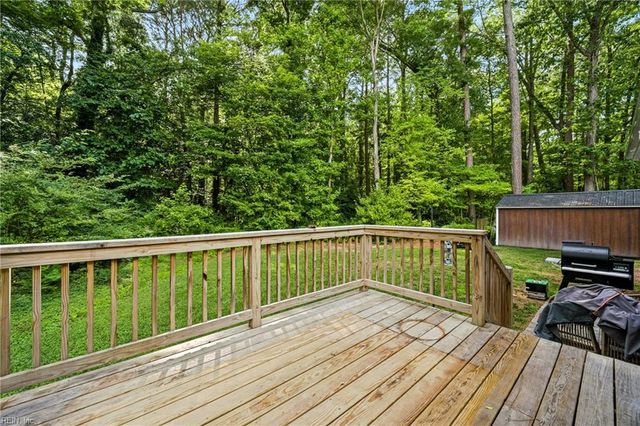 4568 Johns Point RD, Gloucester, VA 23061