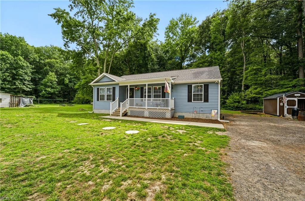 4568 Johns Point RD, Gloucester, VA 23061