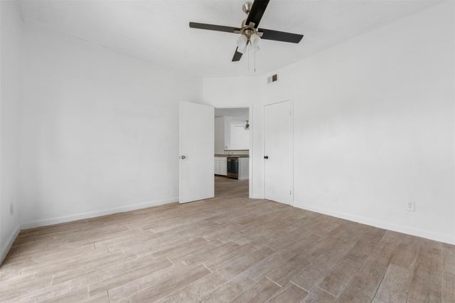 8253 Sands Point Drive 165, Houston, TX 77036