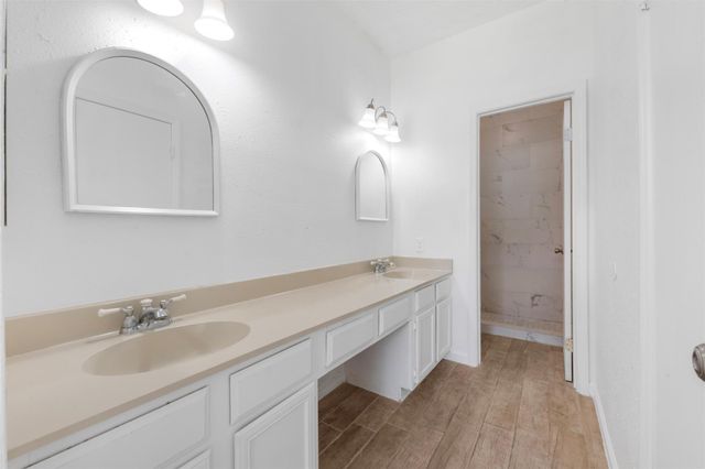 8253 Sands Point Drive 165, Houston, TX 77036