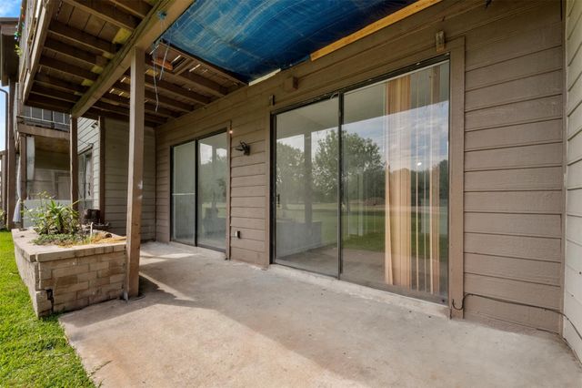 8253 Sands Point Drive 165, Houston, TX 77036