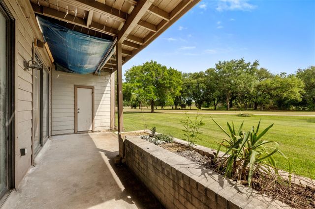 8253 Sands Point Drive 165, Houston, TX 77036