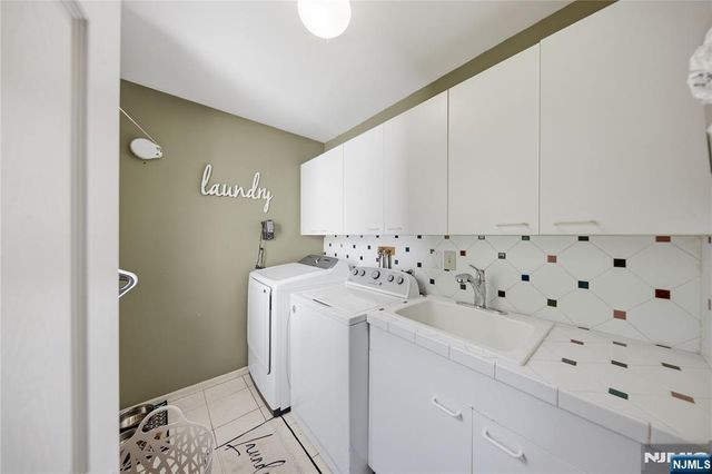 18 Metro Vista Drive, Hawthorne, NJ 07506