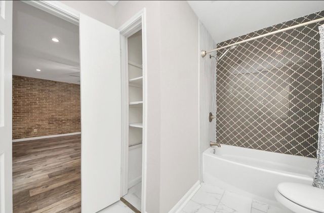 9638 Ravensworth Drive, Houston, TX 77031