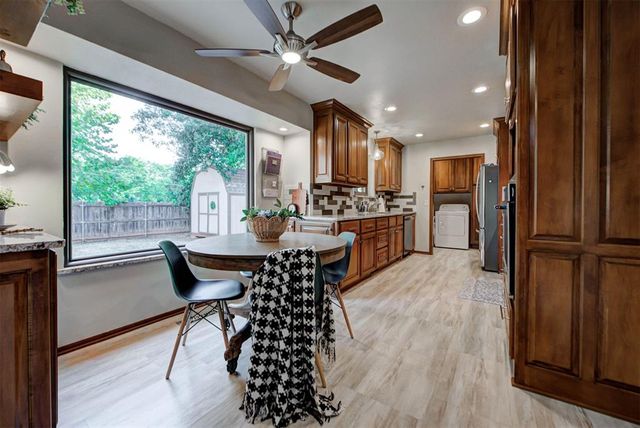 301 Little Chisholm Circle, Edmond, OK 73012