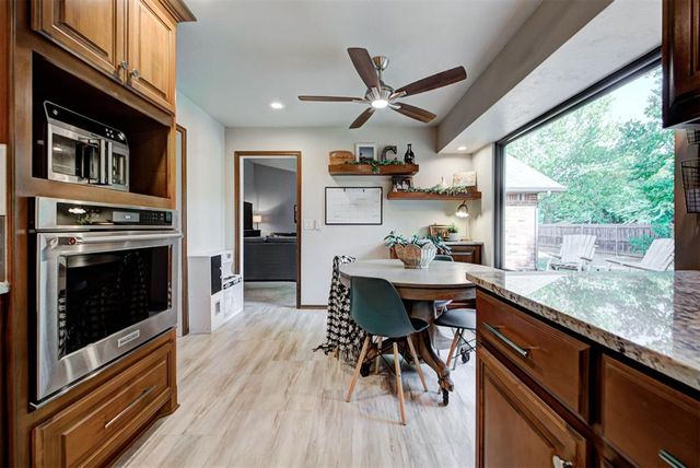 301 Little Chisholm Circle, Edmond, OK 73012