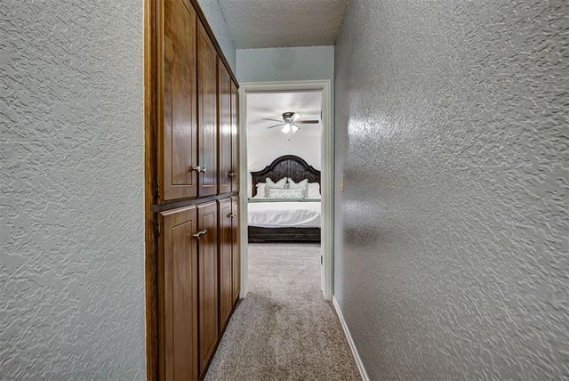 301 Little Chisholm Circle, Edmond, OK 73012