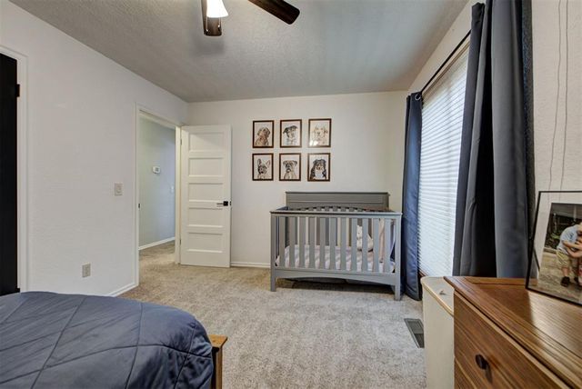 301 Little Chisholm Circle, Edmond, OK 73012