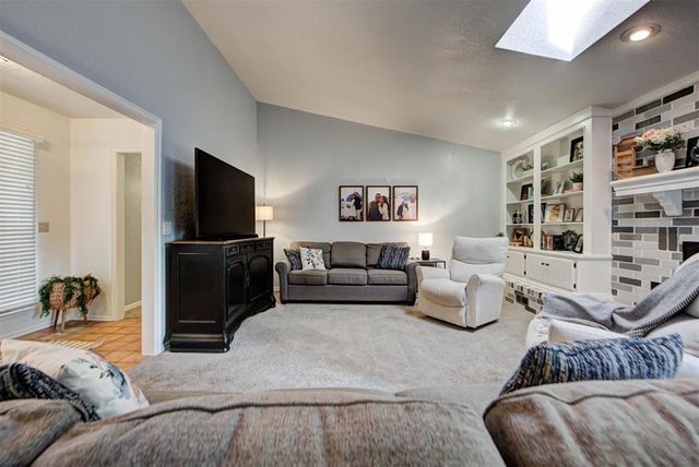 301 Little Chisholm Circle, Edmond, OK 73012