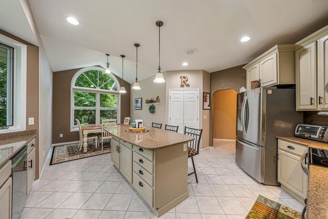 8405 RIDGEVIEW COURT, Larsen, WI 54947