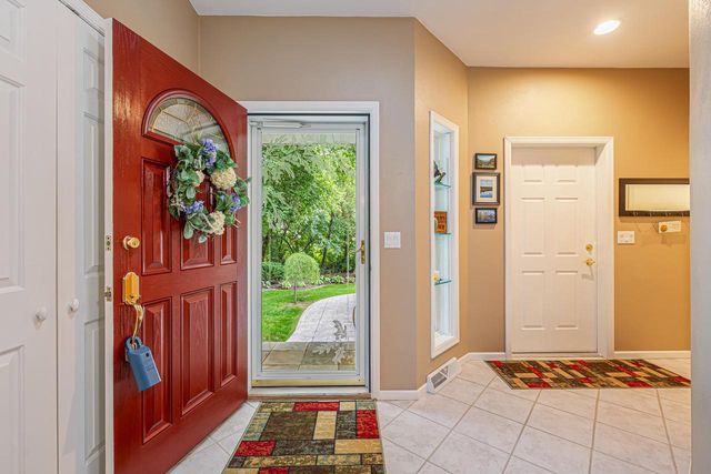 8405 RIDGEVIEW COURT, Larsen, WI 54947