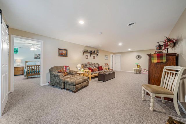8405 RIDGEVIEW COURT, Larsen, WI 54947