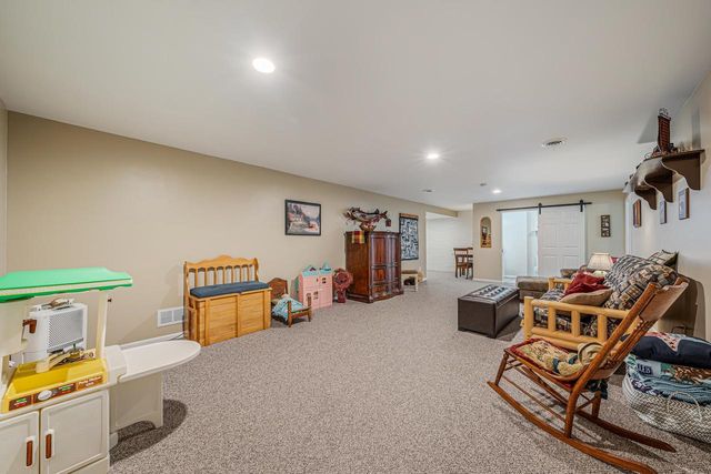 8405 RIDGEVIEW COURT, Larsen, WI 54947