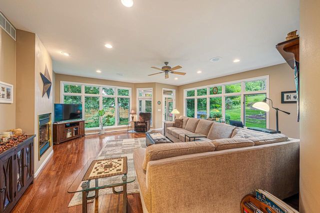 8405 RIDGEVIEW COURT, Larsen, WI 54947