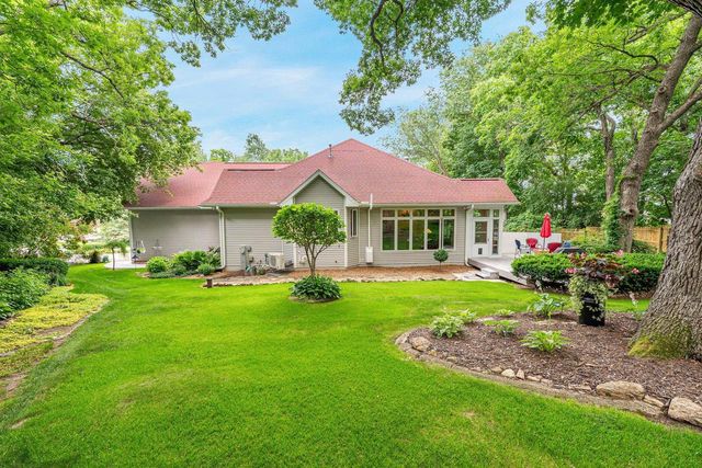 8405 RIDGEVIEW COURT, Larsen, WI 54947