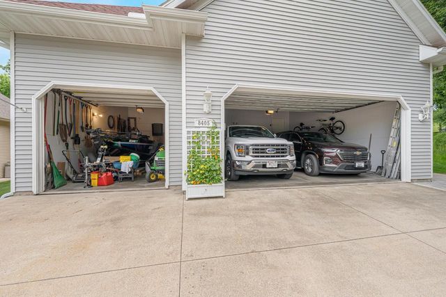 8405 RIDGEVIEW COURT, Larsen, WI 54947