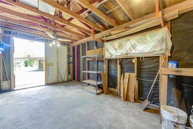 4704 1st Street, Bacliff, TX 77518