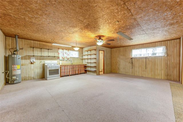 4704 1st Street, Bacliff, TX 77518