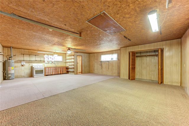 4704 1st Street, Bacliff, TX 77518