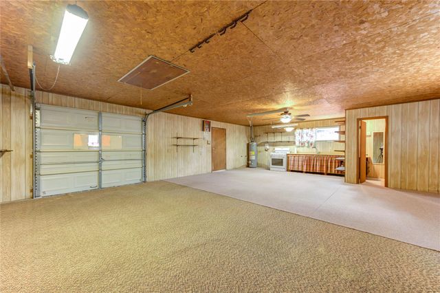 4704 1st Street, Bacliff, TX 77518