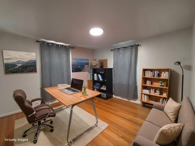 216 Plumtree Rd, Springfield, MA 01118