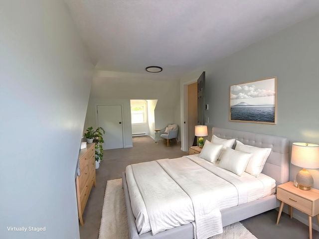 216 Plumtree Rd, Springfield, MA 01118