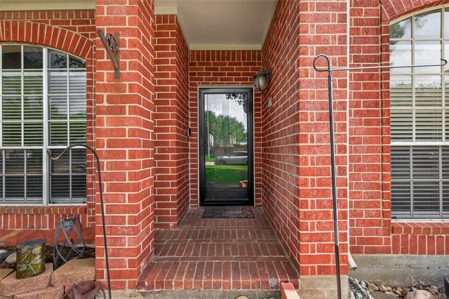 1815 Glen Oak Court, Sugar Land, TX 77479