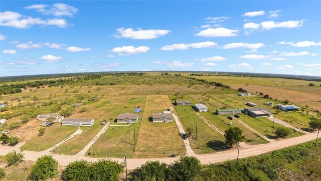 2347 NE County Road 2070, Powell, TX 75153