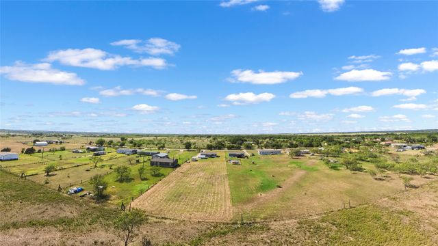 2347 NE County Road 2070, Powell, TX 75153
