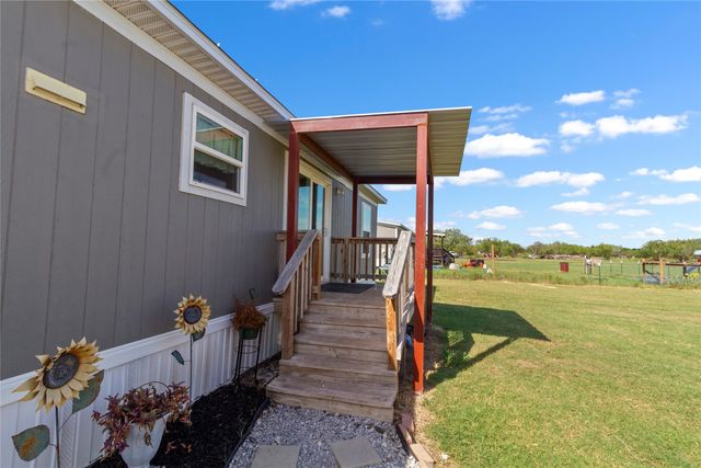 2347 NE County Road 2070, Powell, TX 75153