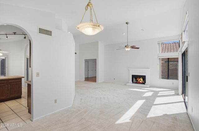 37 E GREENTREE Drive, Tempe, AZ 85284